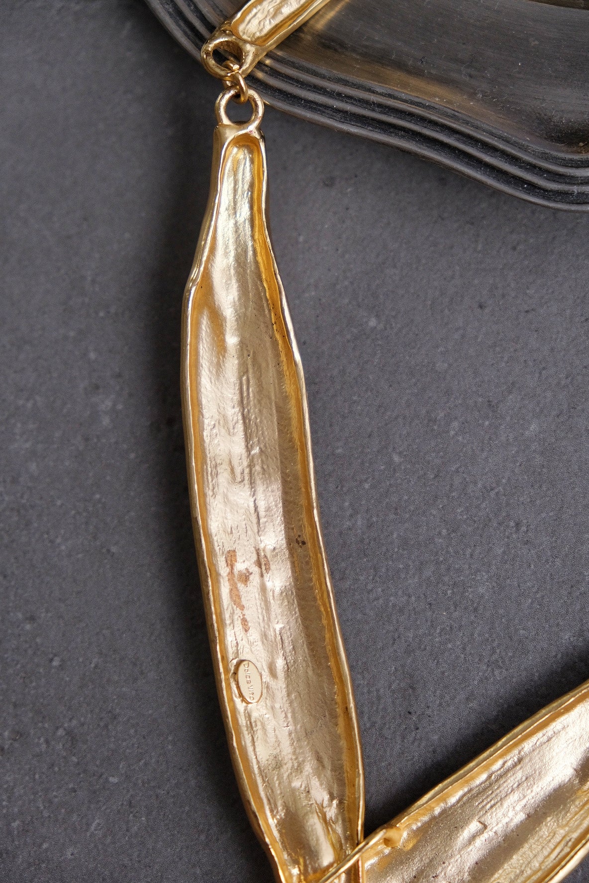 DOLCE VITA Golden Ribbon Chocker Vintage Necklace Statement Necklace