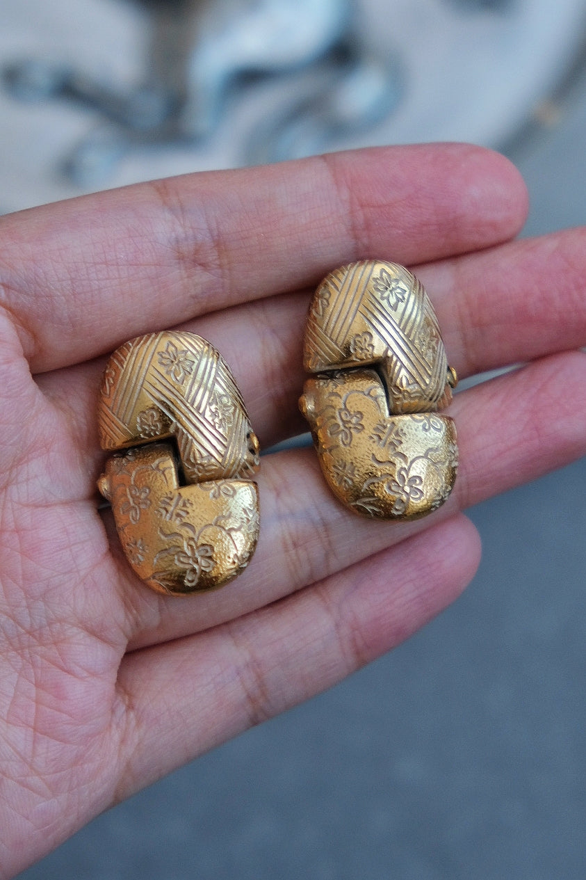 KENZO PARIS Japanese painting clip on earrings vintage earrings vintage ear clips