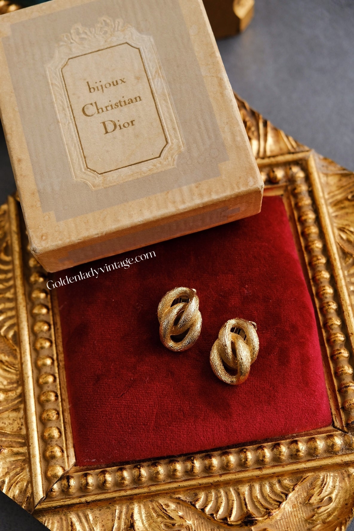 CHRISTIAN DIOR Vintage Knot Earrings Ear clips