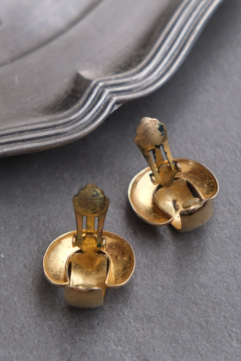 Henkel Grossé (Christian Dior) Gold Tone Vintage Earrings Ear clips