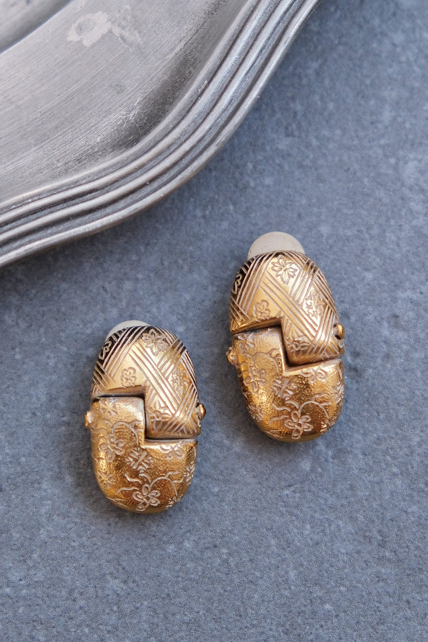KENZO PARIS Japanese painting clip on earrings vintage earrings vintage ear clips