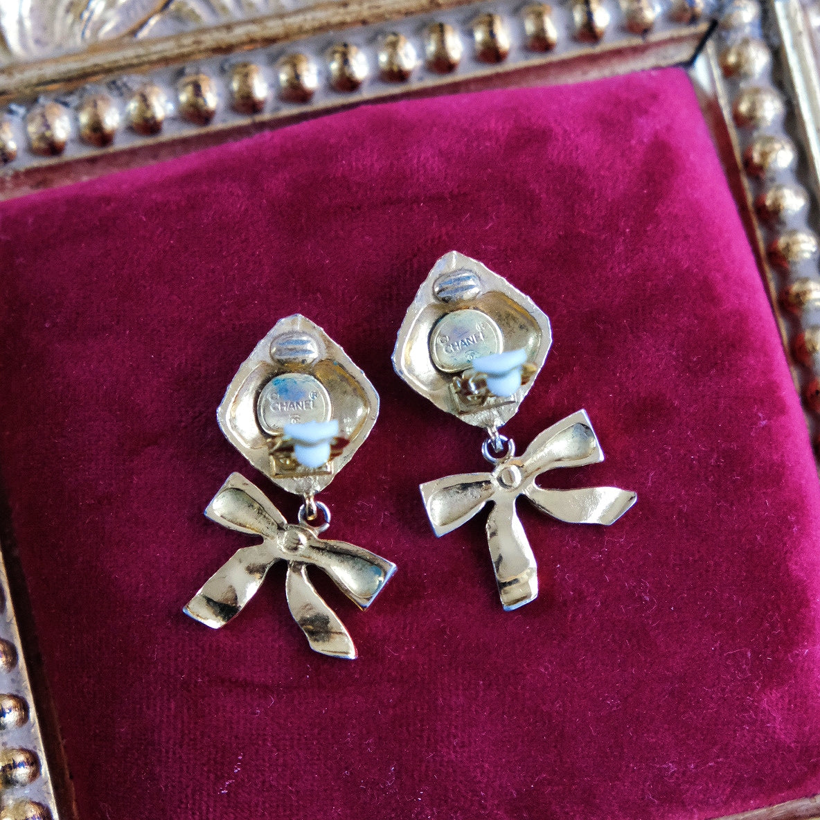 CHANEL 1980s Bow Tie Vintage Ear Clips