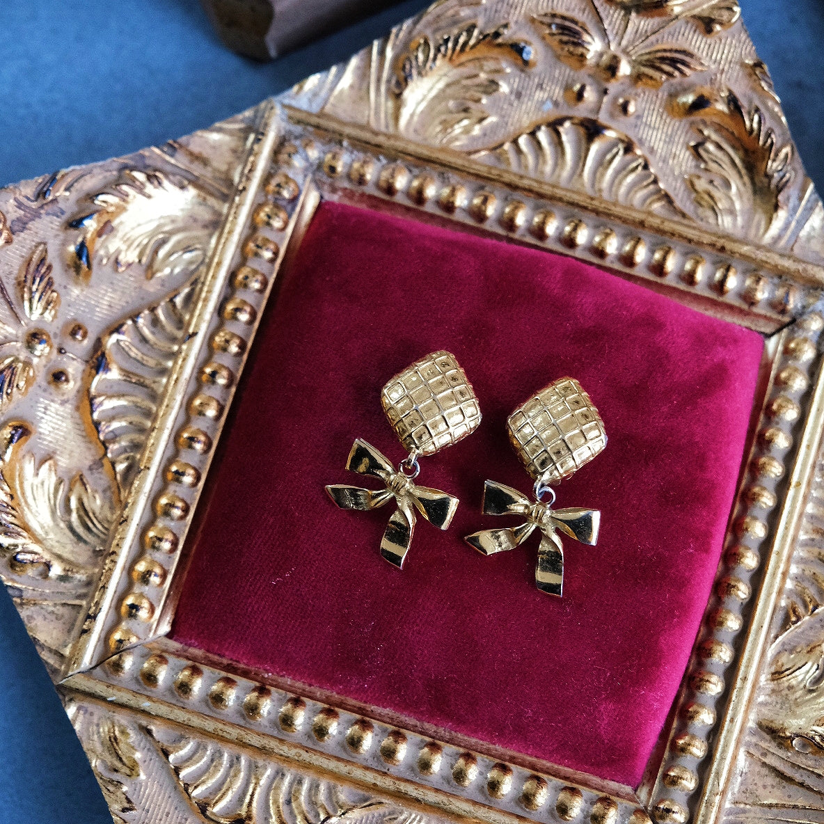 CHANEL 1980s Bow Tie Vintage Ear Clips