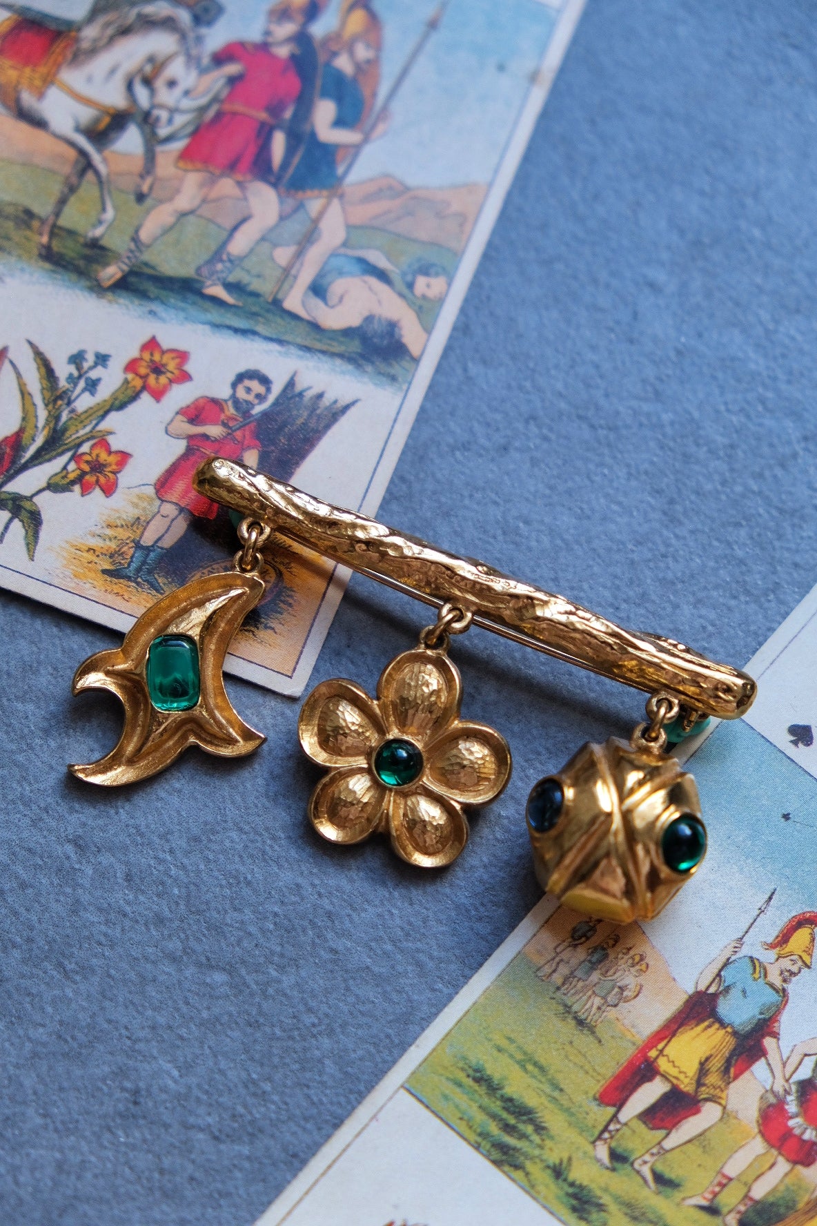 KENZO PARIS Blue Cabochon Dangle Vinatge Brooch Vintage Pin