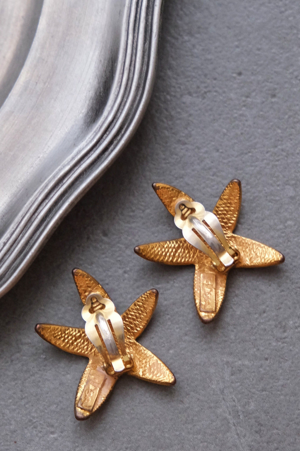 Yves Saint Laurent YSL vintage Starfish Earclips