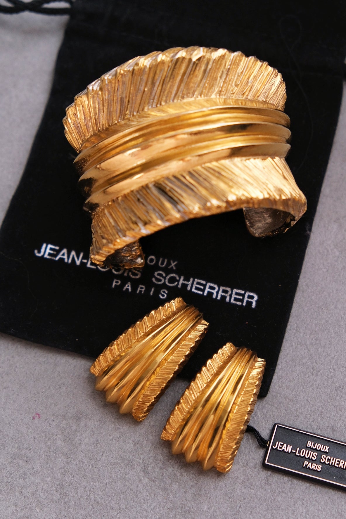 JEAN LOUIS SCHERRER Vintage massive size ribbon bracelet/earclips jewelry set
