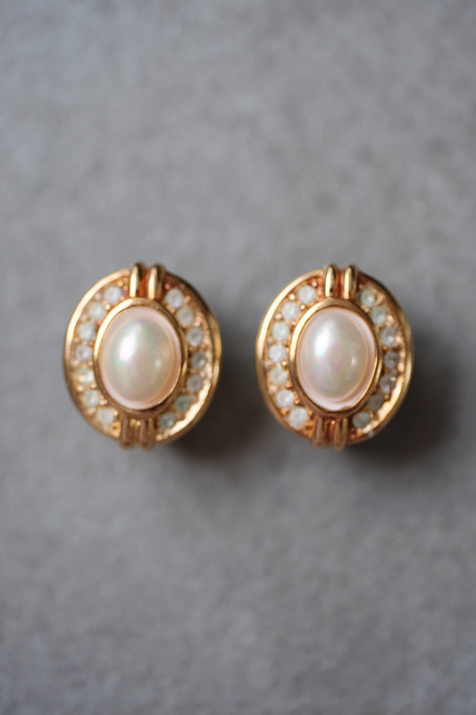 Christian Dior gold tone imitation pearl Vintage Ear clips Earrings
