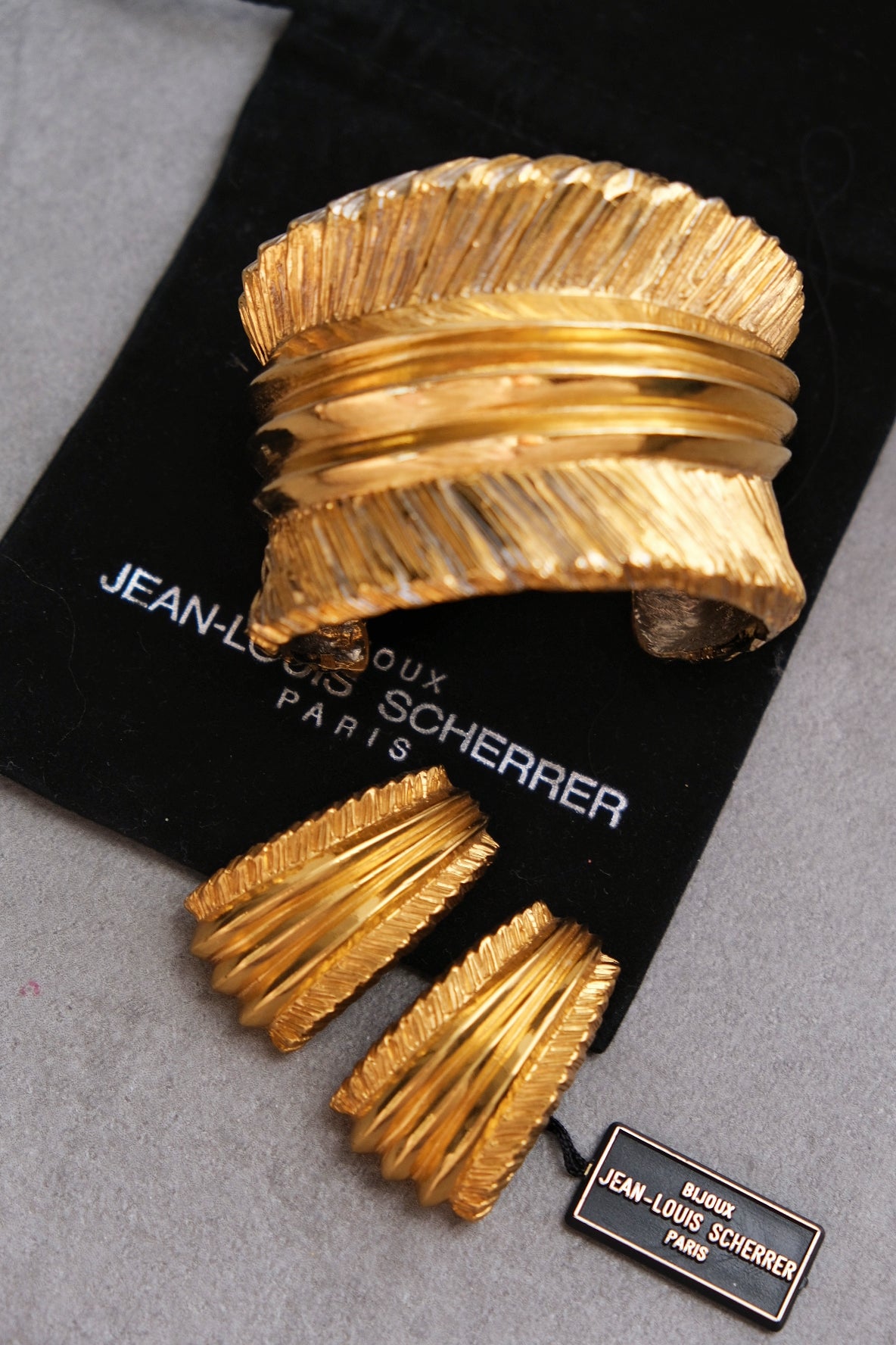 JEAN LOUIS SCHERRER Vintage massive size ribbon bracelet/earclips jewelry set