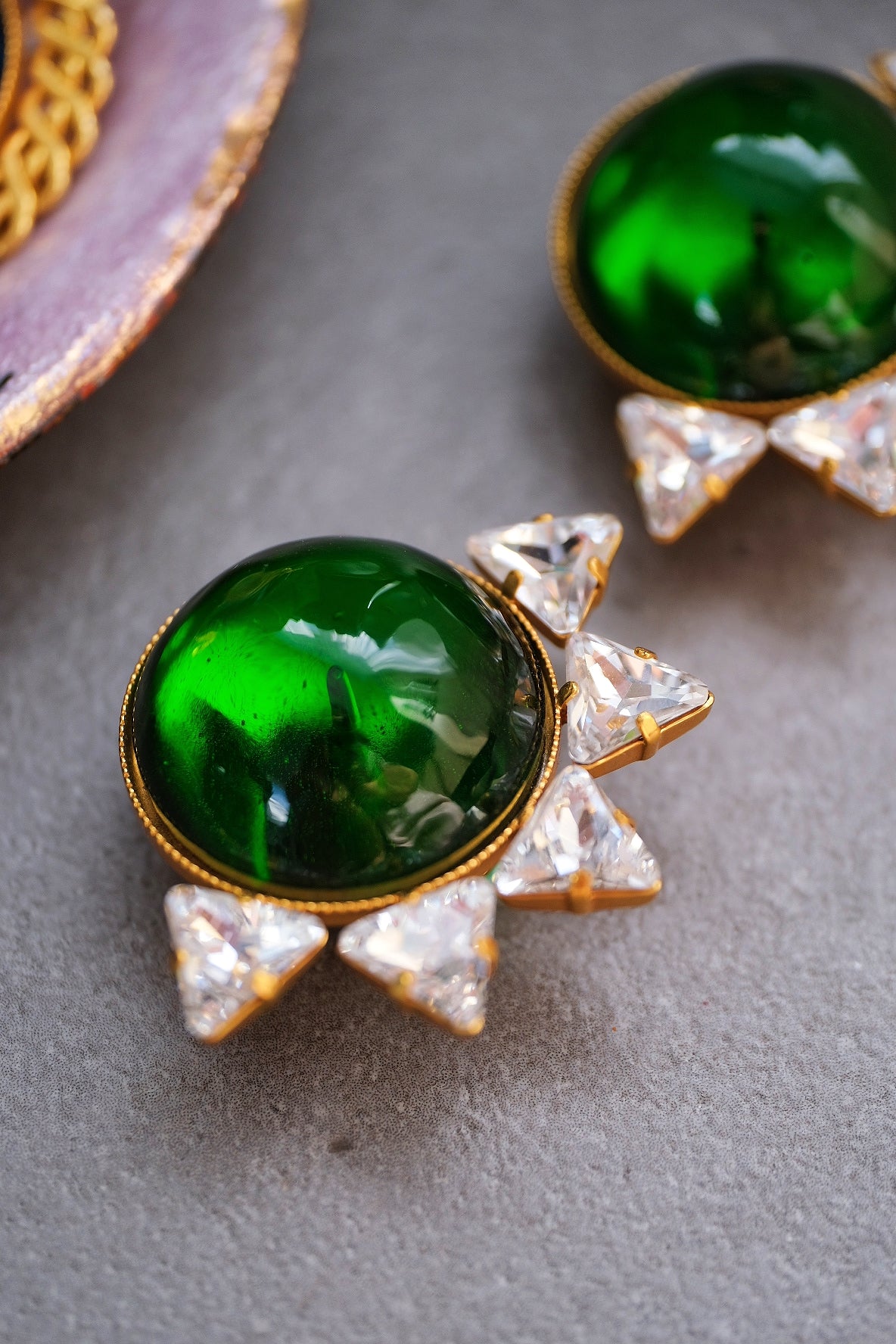 Philippe Ferrandis vintage olive green gripoix glass massive size earclips