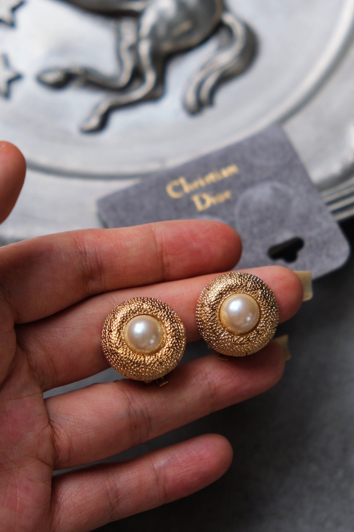 Christian Dior gold tone imitation pearl Vintage Ear clips Earrings