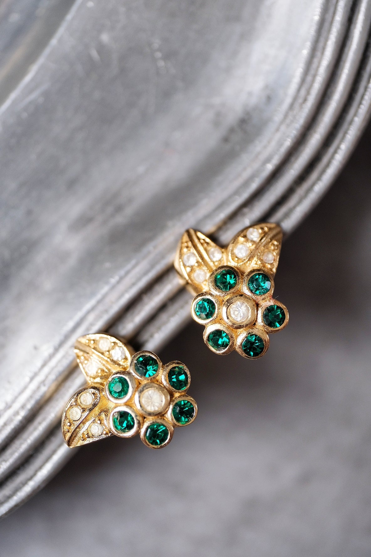 Christian Dior green flower Vintage Ear clips
