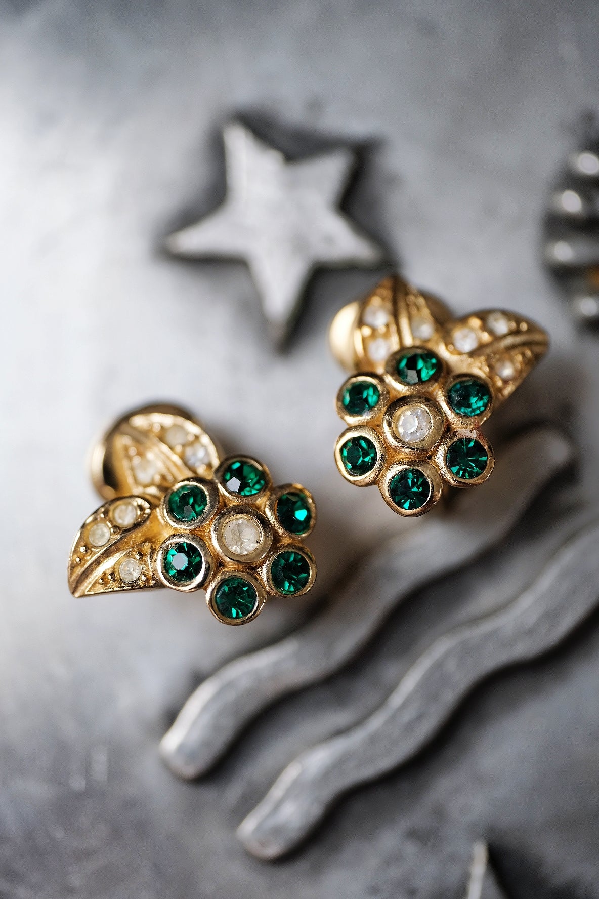 Christian Dior green flower Vintage Ear clips