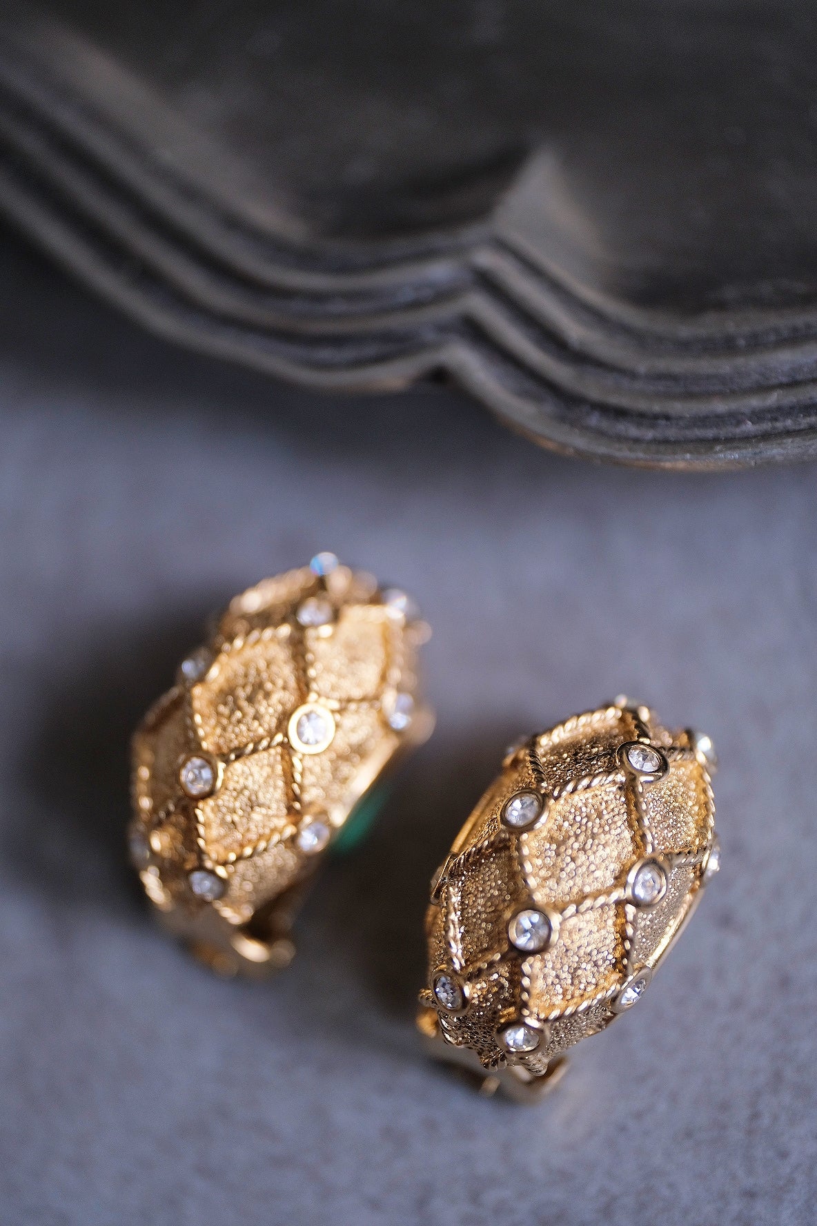 Henkel Grossé (Christian Dior) crystal net Vintage Earrings Ear clips