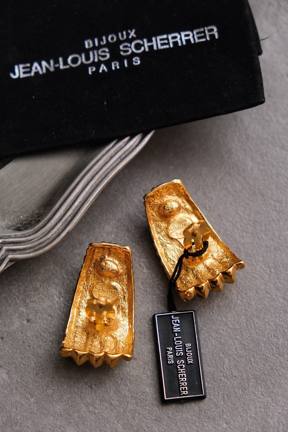 JEAN LOUIS SCHERRER Vintage massive size ribbon earclips