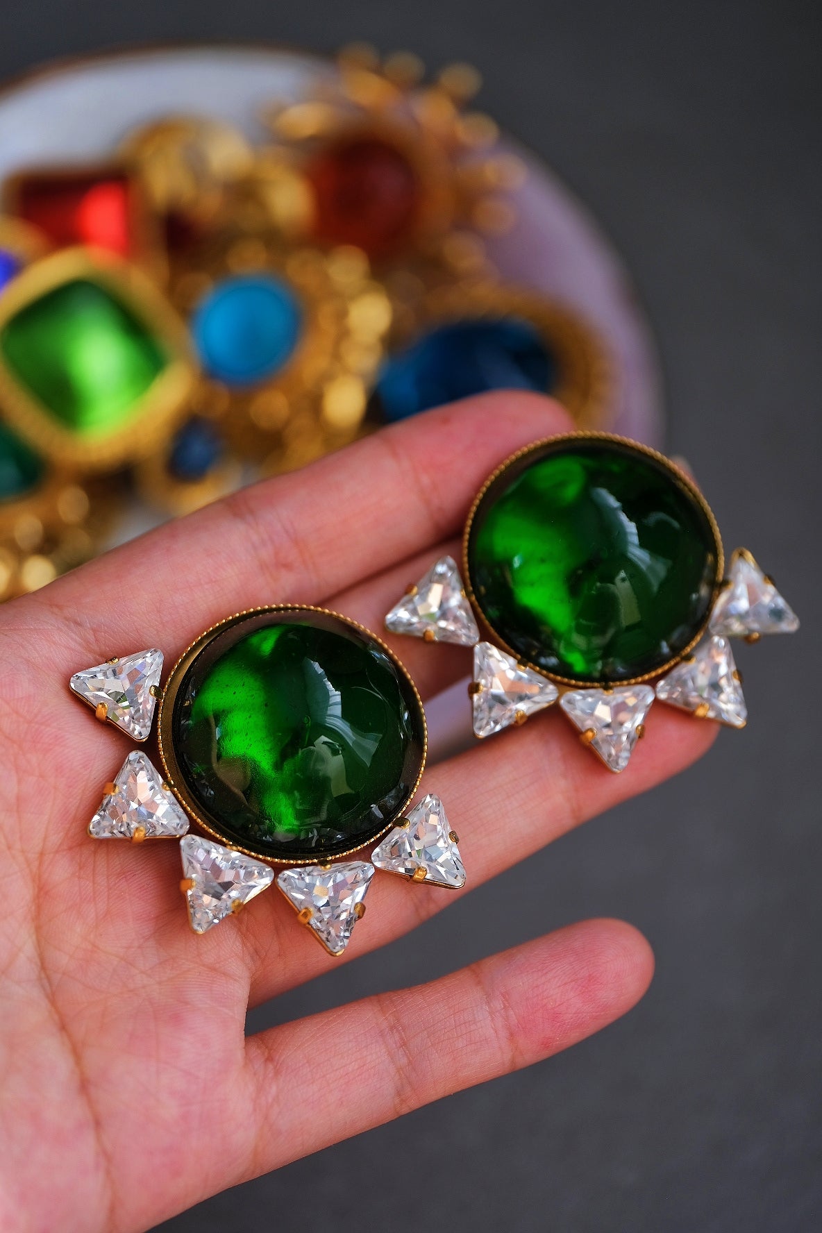 Philippe Ferrandis vintage olive green gripoix glass massive size earclips