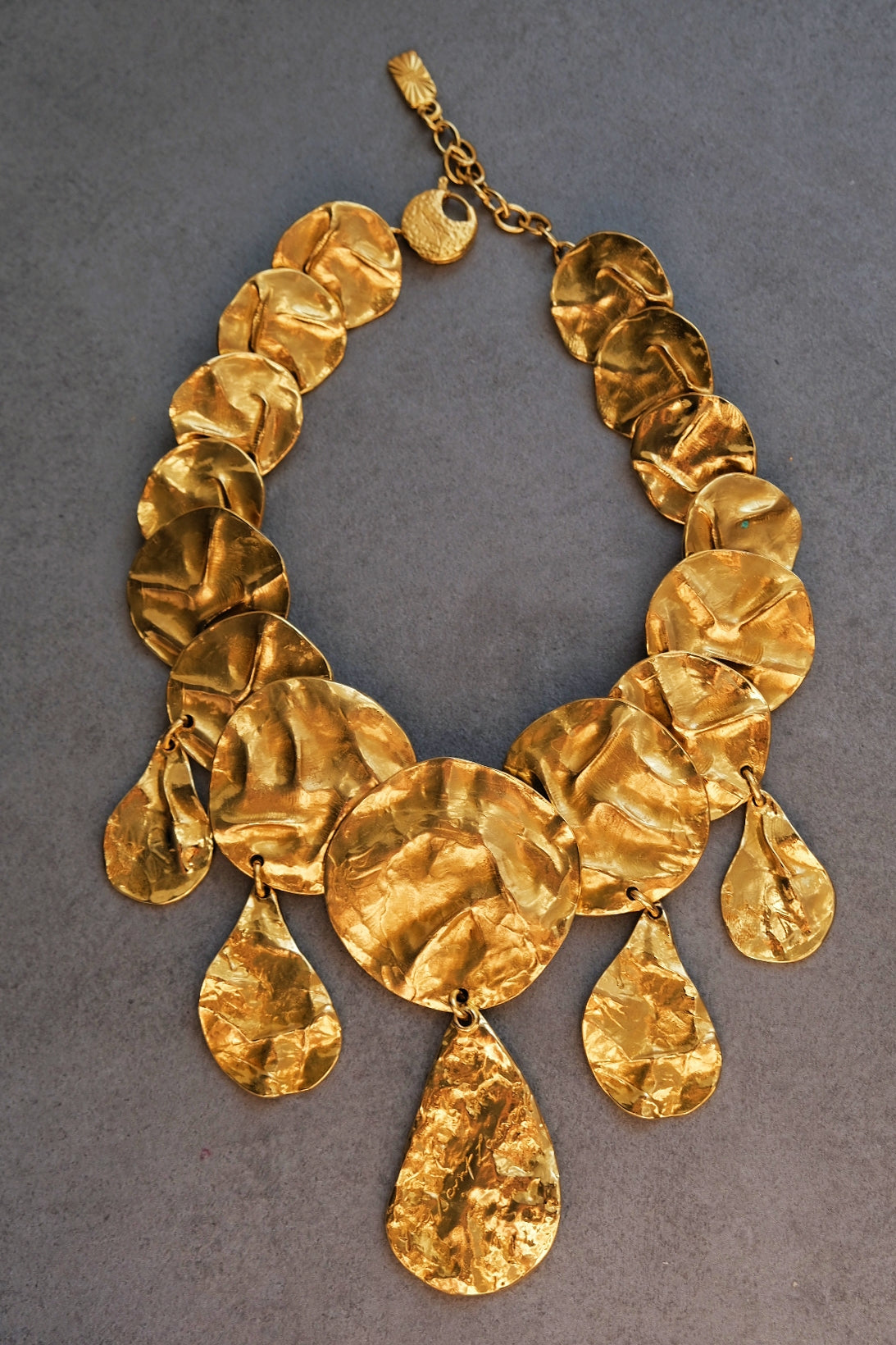Yves Saint Laurent YSL opulent cumpled discs vintage pendant necklace