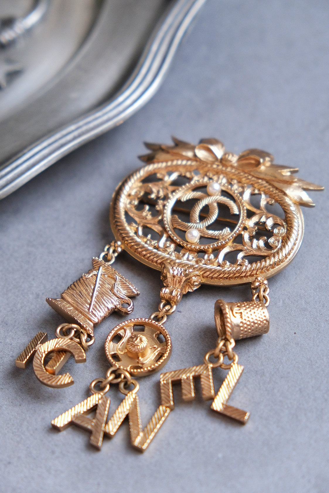 CHANEL Ribbon Vintage Brooch