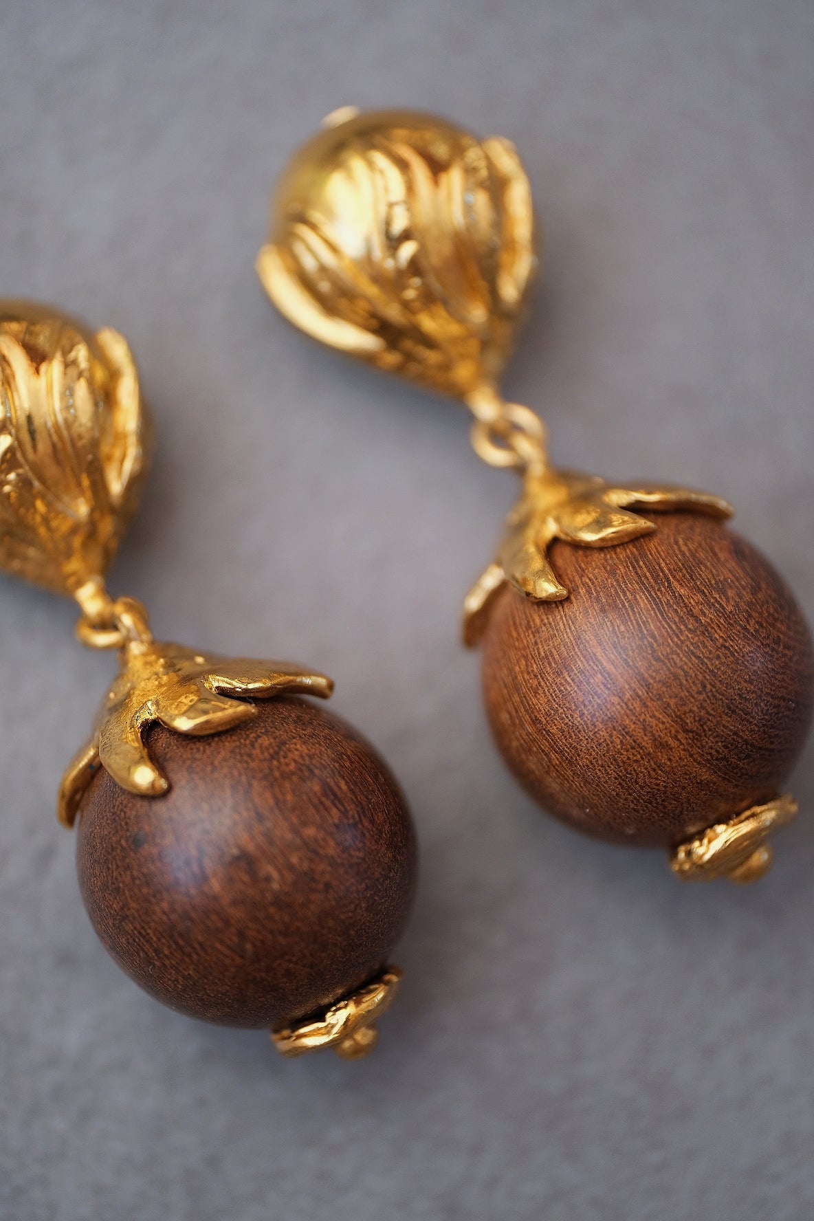 Yves Saint Laurent YSL Wood Bead Drop Earrings Vinatge Earclips