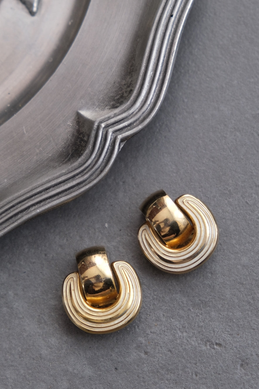 Henkel Grossé (Christian Dior) Gold Tone Vintage Earrings Ear clips