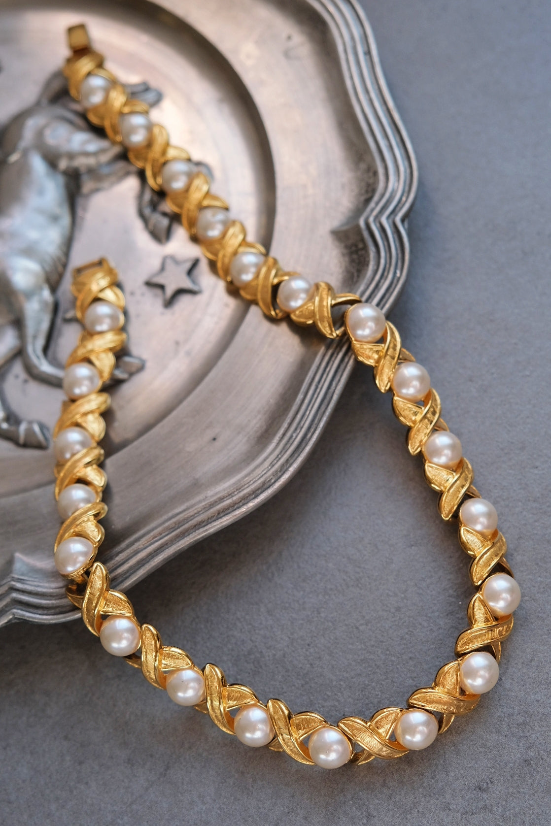 NAPIER Vintage imitation pearl necklace