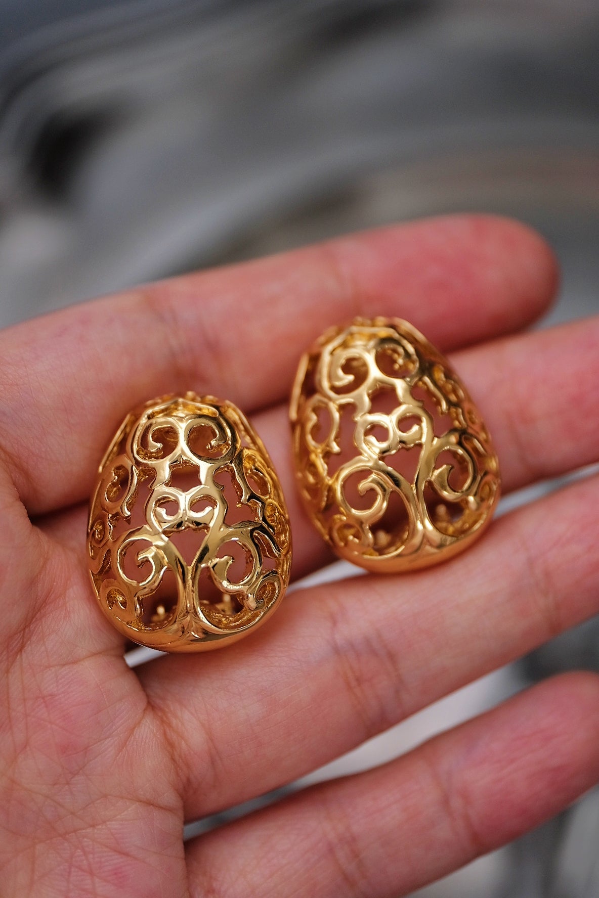 Yves Saint Laurent YSL vintage arabesque pattern Earclips