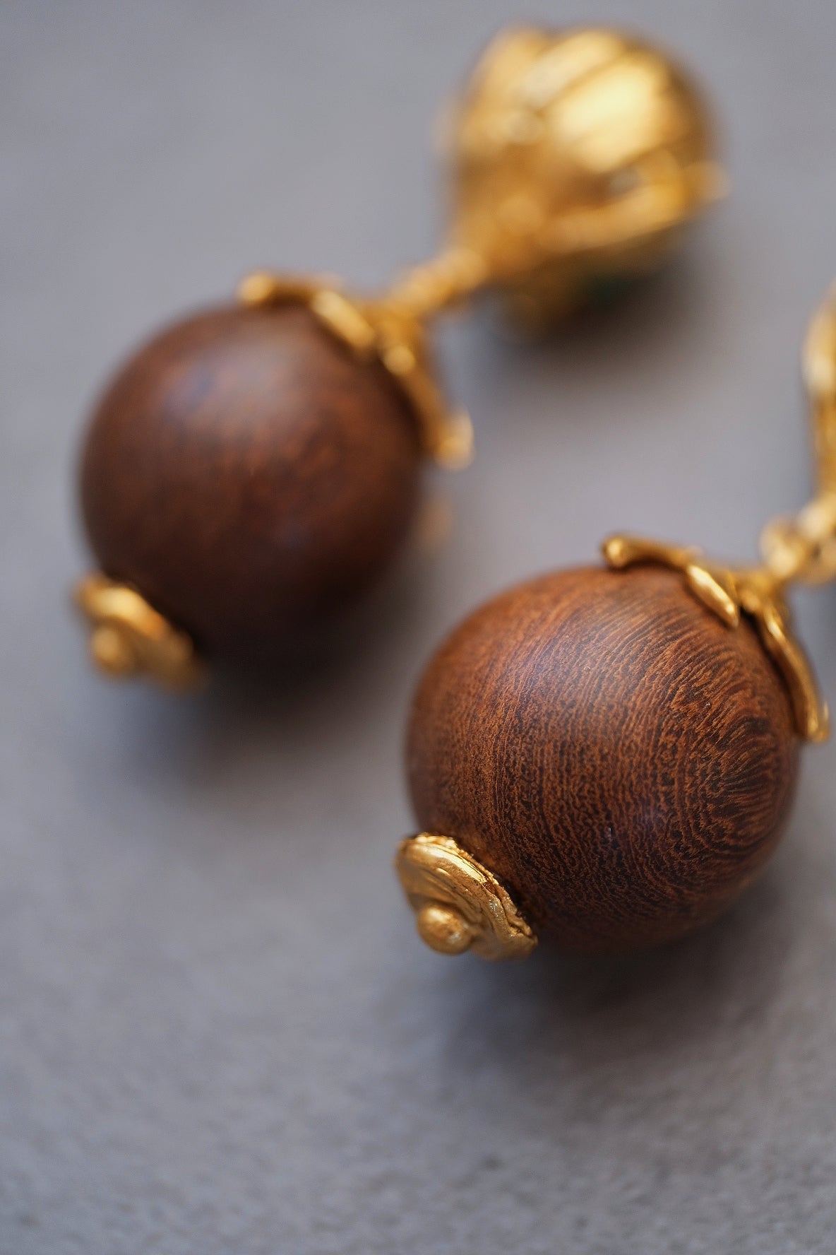 Yves Saint Laurent YSL Wood Bead Drop Earrings Vinatge Earclips