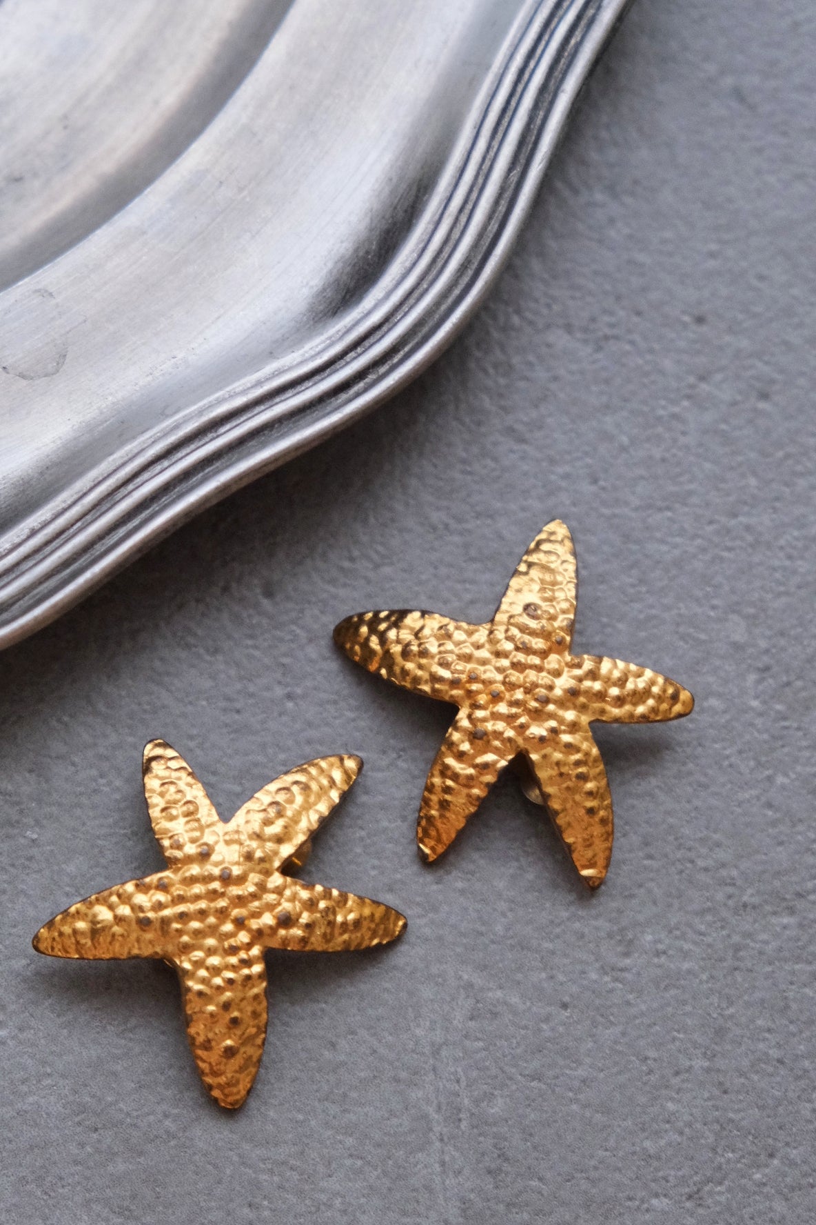 Yves Saint Laurent YSL vintage Starfish Earclips