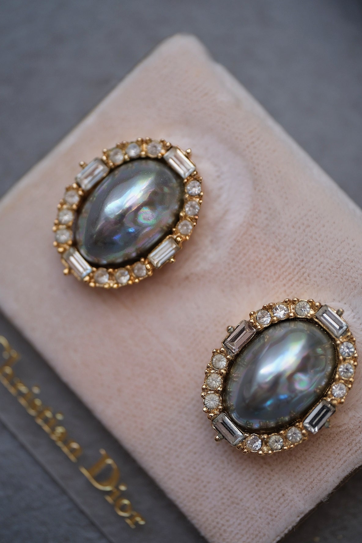 Christian Dior Imitation Grey Pearl Crystal Vintage Ear clips Earrings