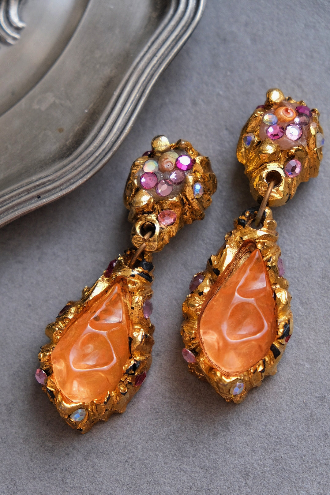 Jacky de G Paris Massive Size Resin Cabochons Vintage Clip On Earrings