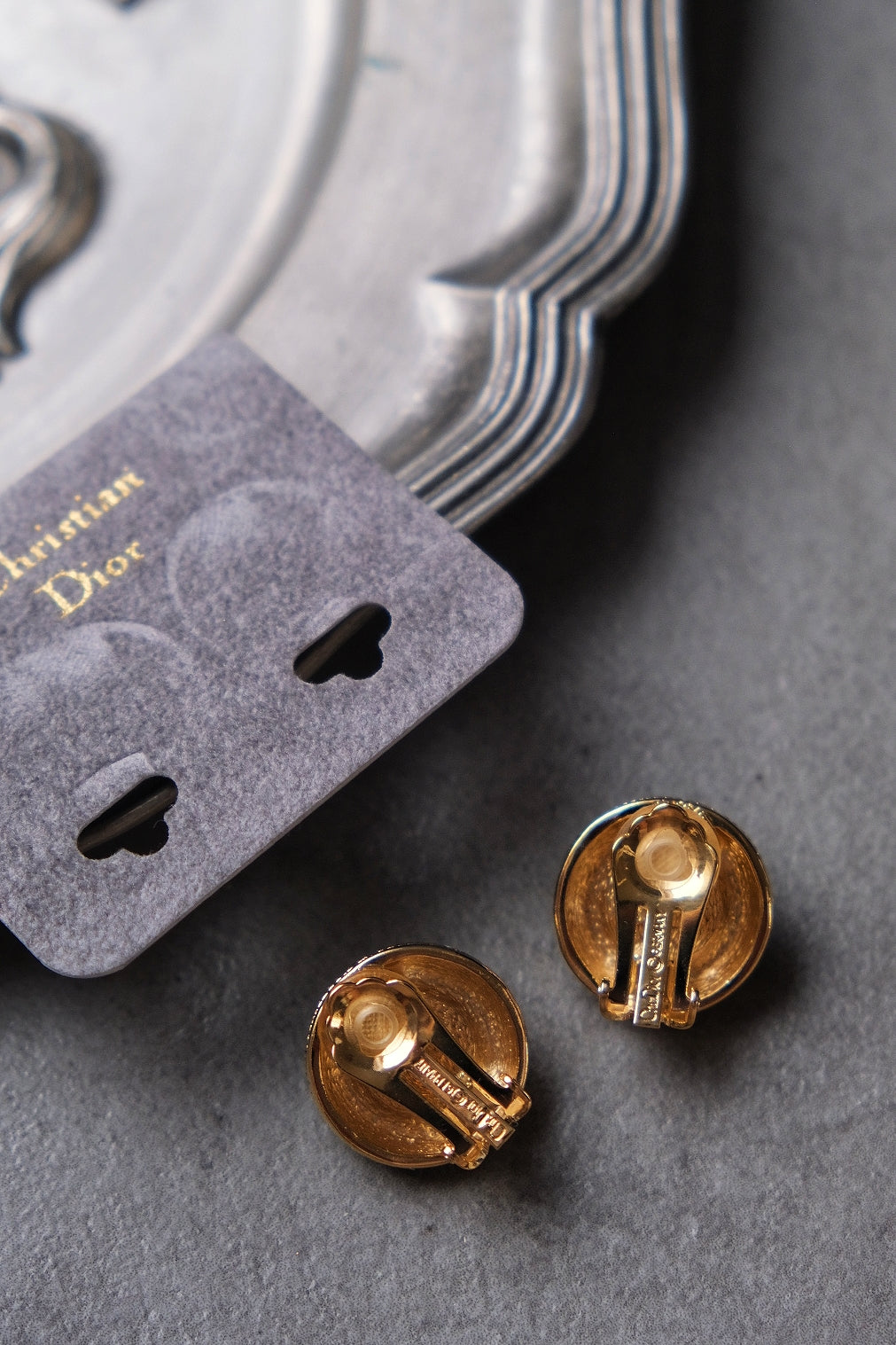 Christian Dior gold tone imitation pearl Vintage Ear clips Earrings