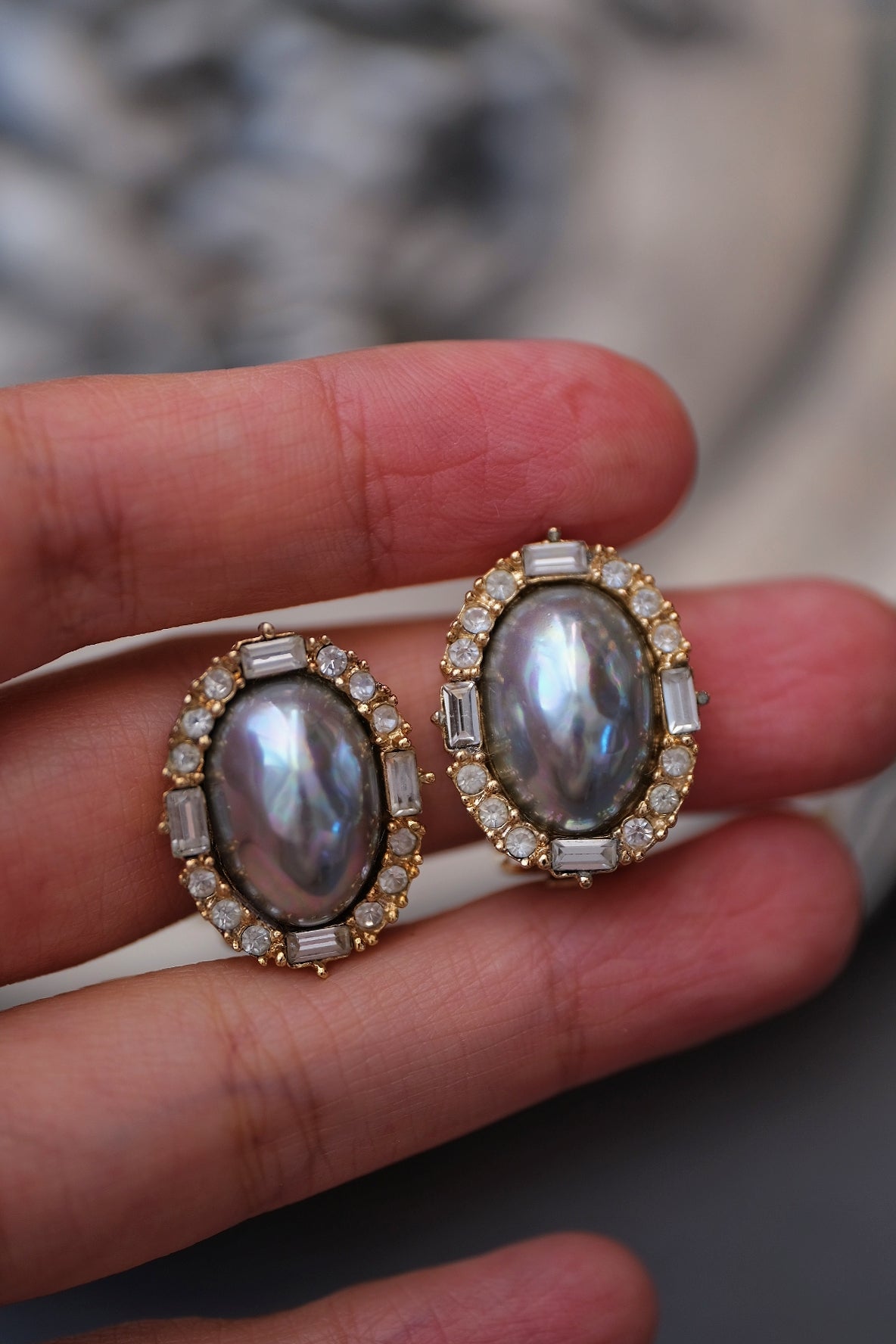 Christian Dior Imitation Grey Pearl Crystal Vintage Ear clips Earrings