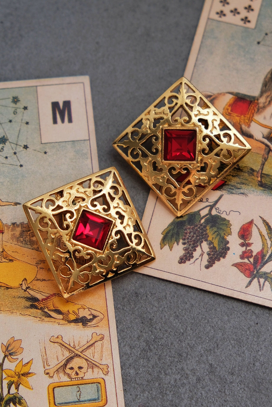 Yves Saint Laurent YSL vintage church window heart Earclips