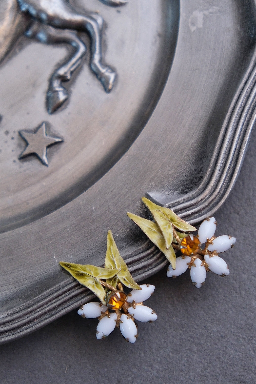 VENDOME Flower Ear Clips Vintage Earrings Holiday Earrings