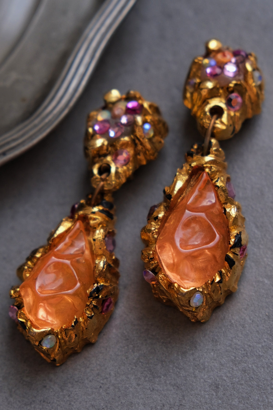 Jacky de G Paris Massive Size Resin Cabochons Vintage Clip On Earrings