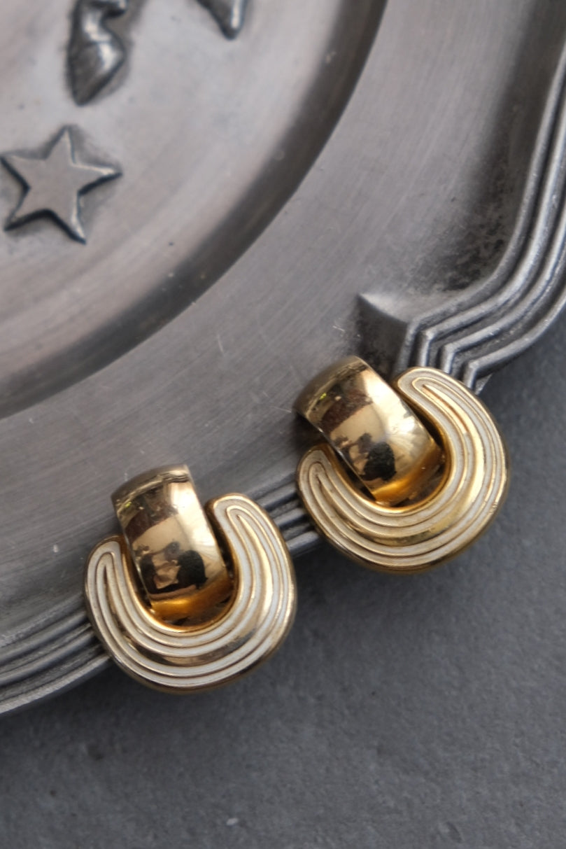 Henkel Grossé (Christian Dior) Gold Tone Vintage Earrings Ear clips