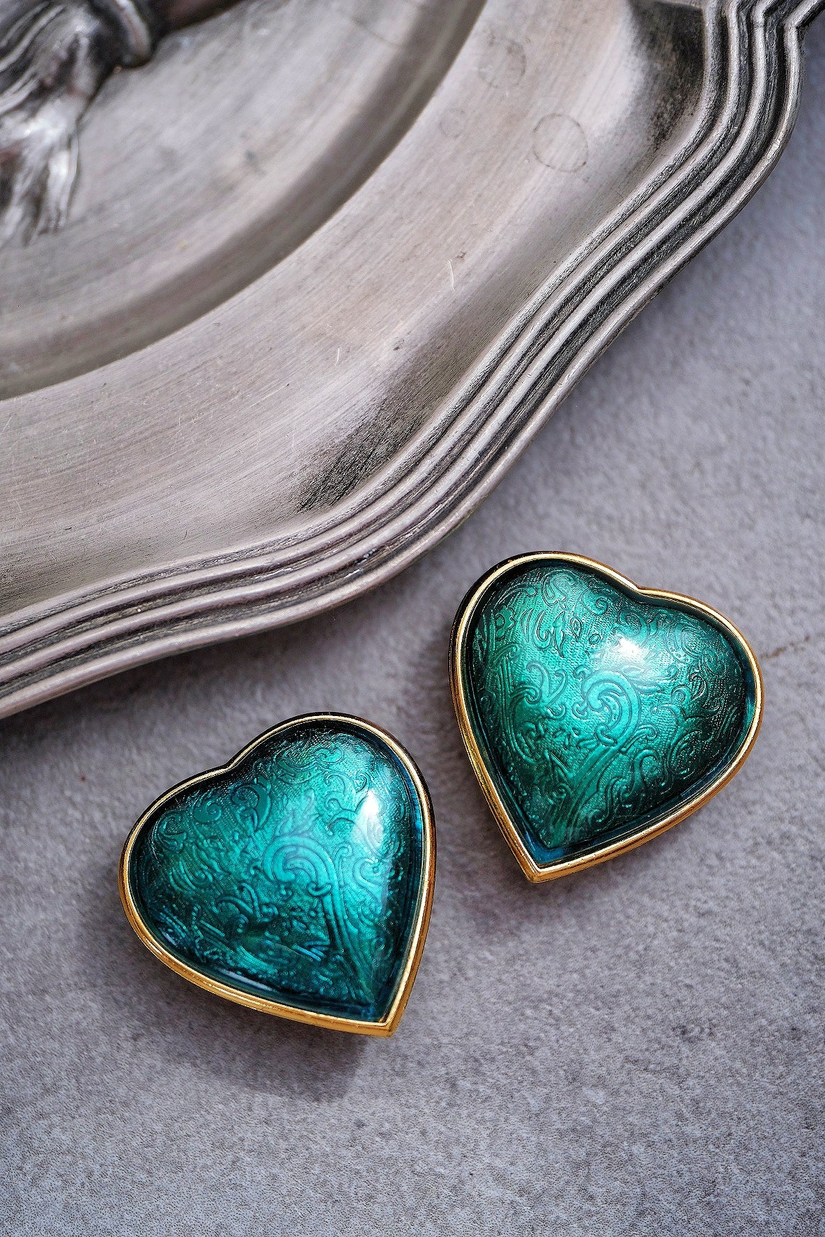 Yves Saint Laurent YSL Green Enamel Heart Earclips Statement earrings