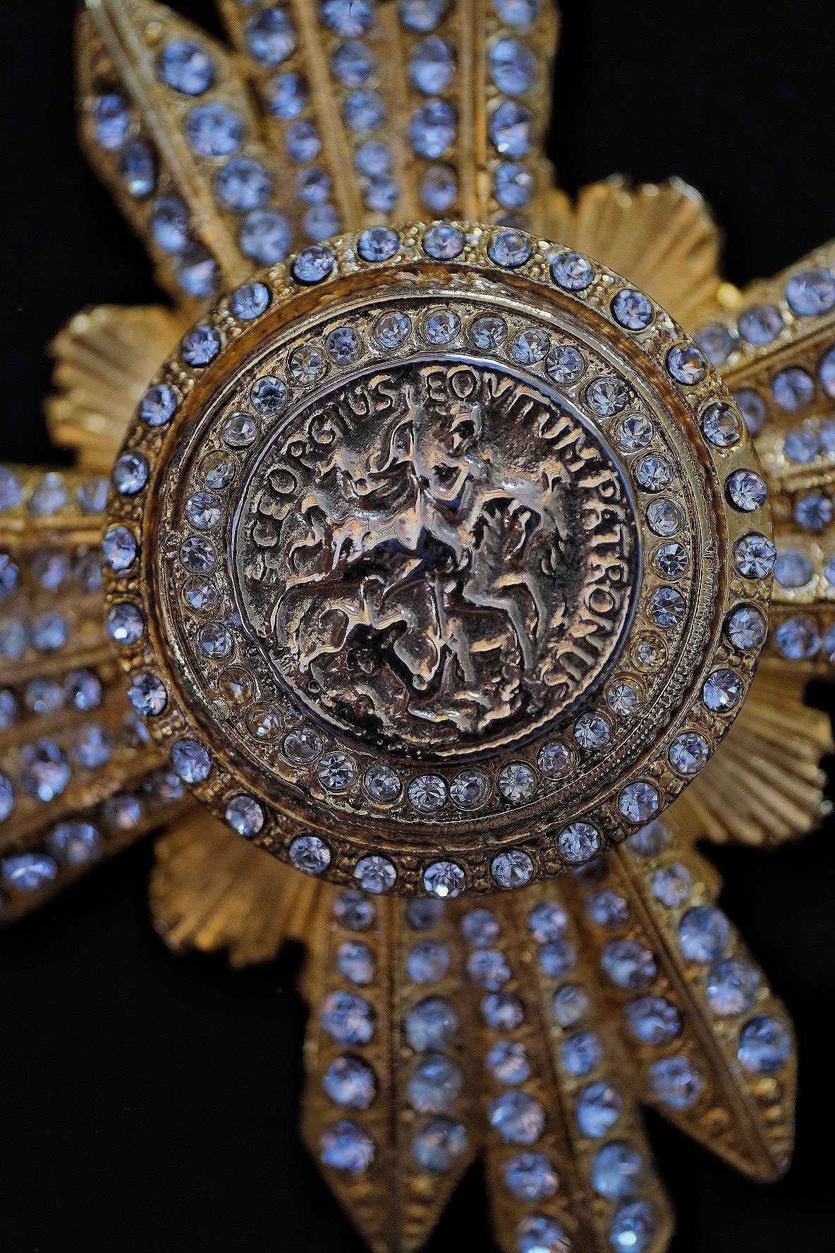 Gianfranco Ferré Maltese Cross Rome Coin Vintage brooch