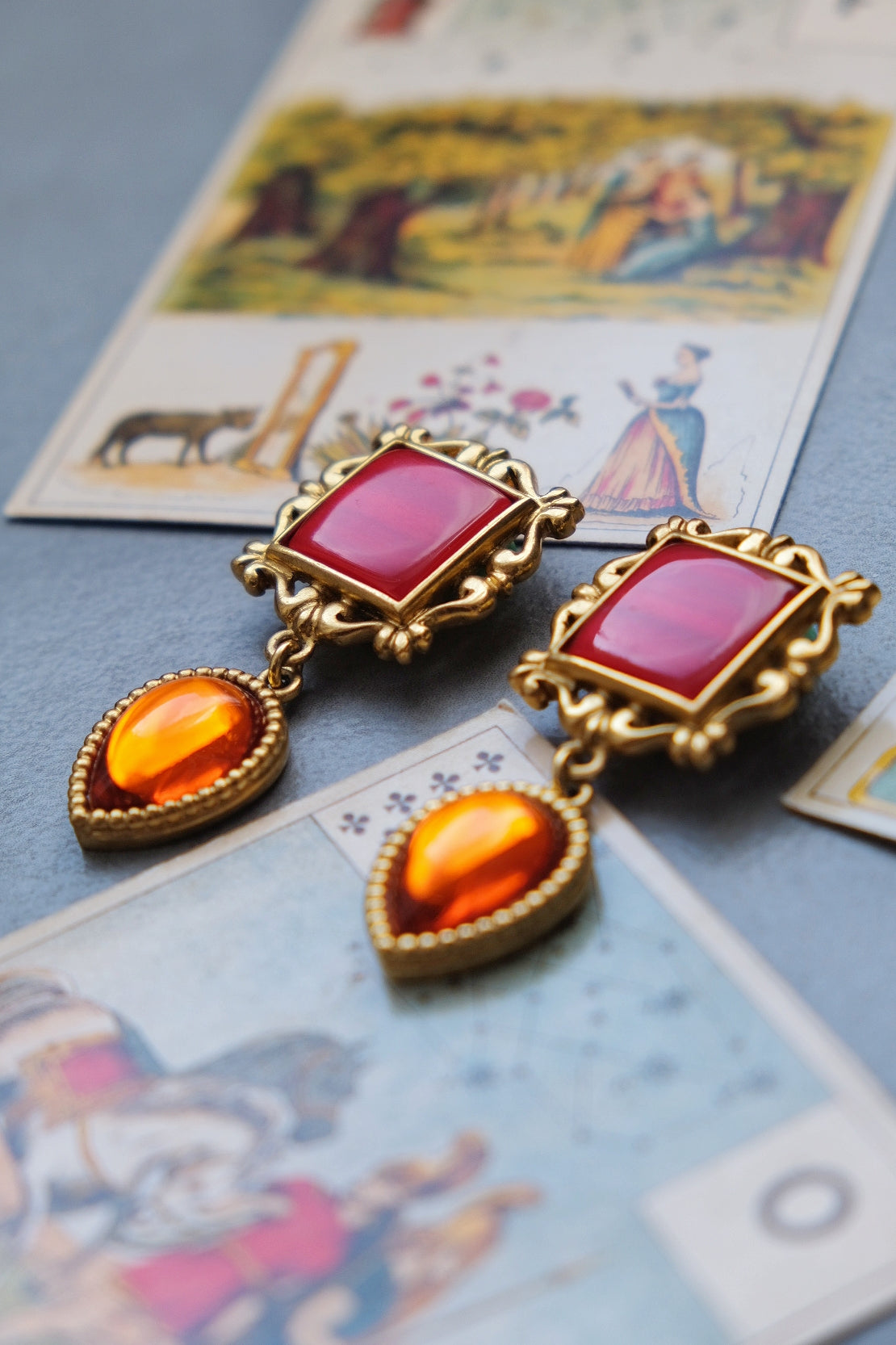 Yves Saint Laurent YSL vintage baroque dangle Earclips