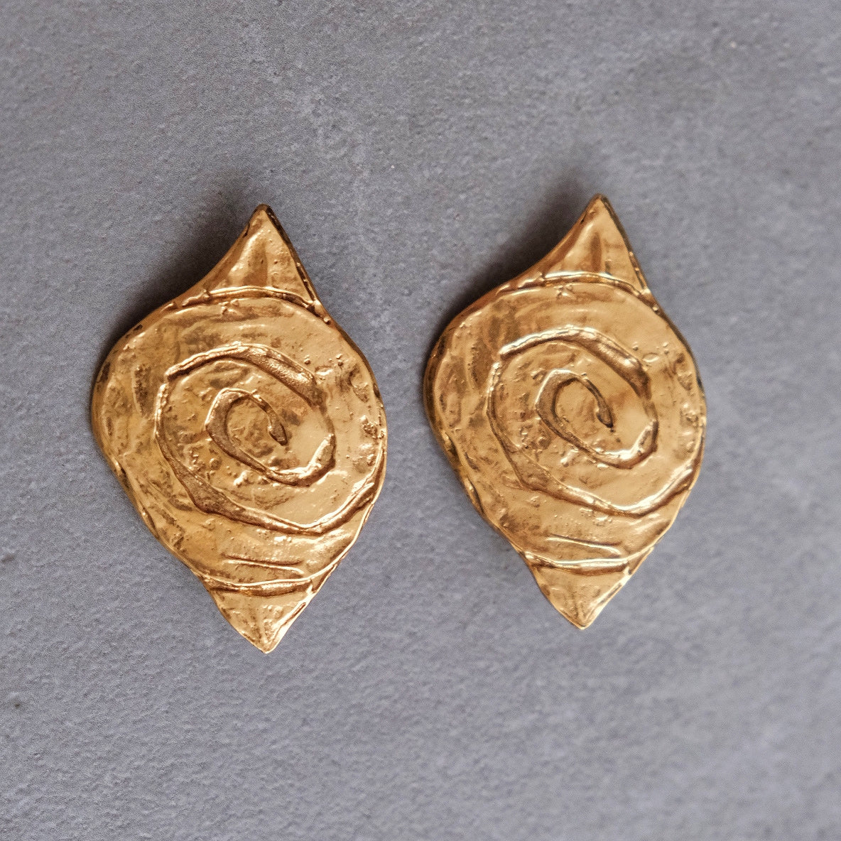 Yves Saint Laurent Runway Seashell Earclips