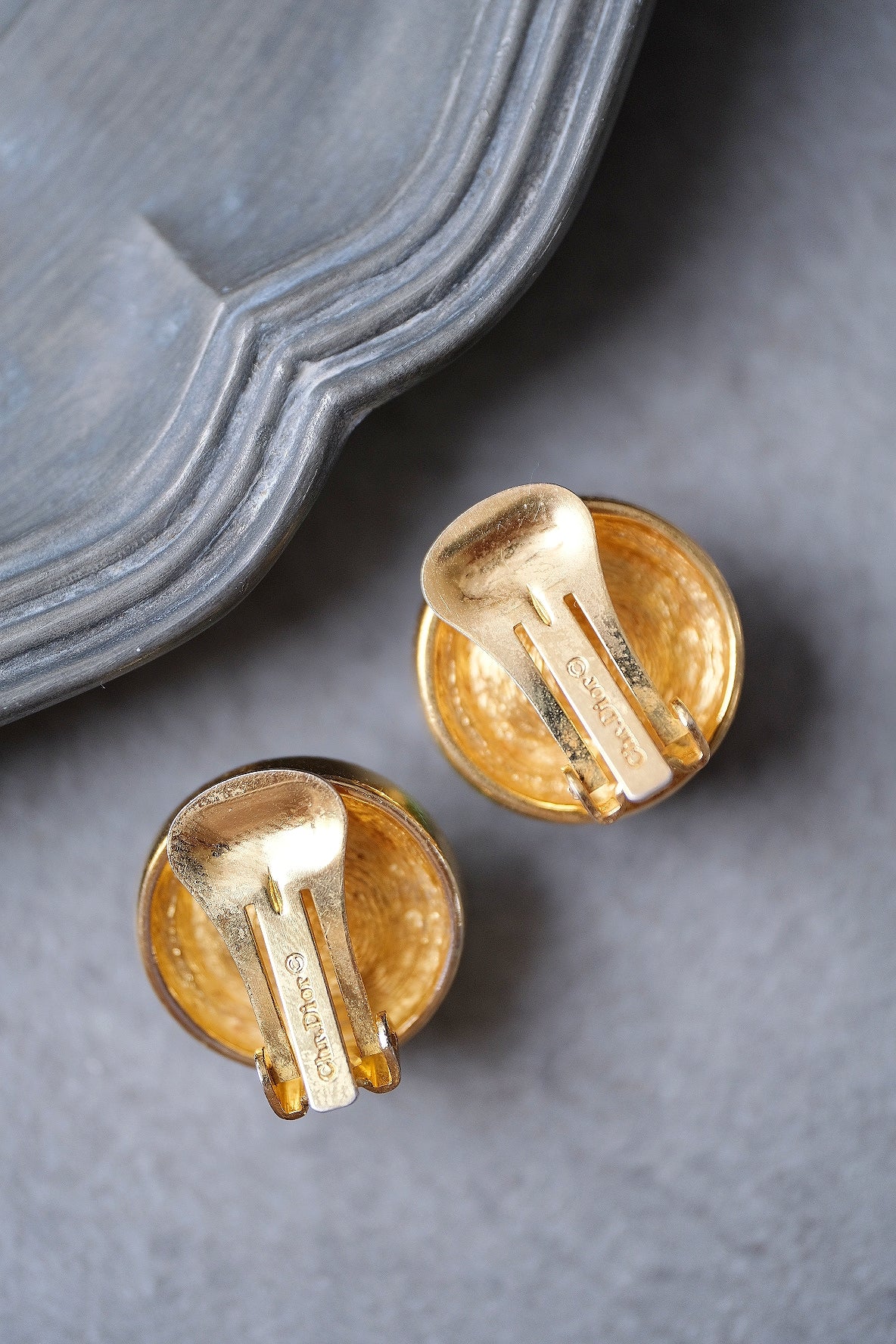 Christian Dior gold tone imitation pearl Vintage Ear clips Earrings