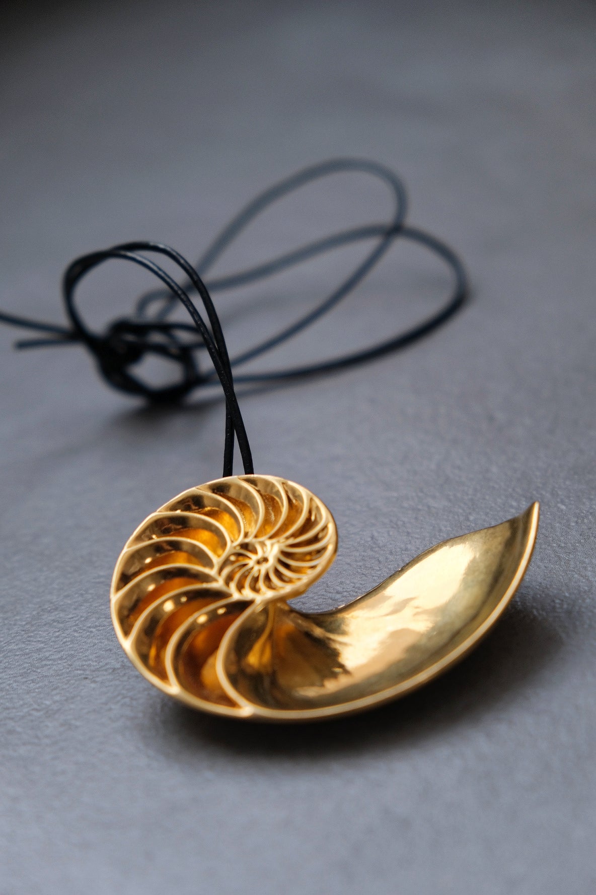 Schiaparelli Sea Snail leather chain necklace